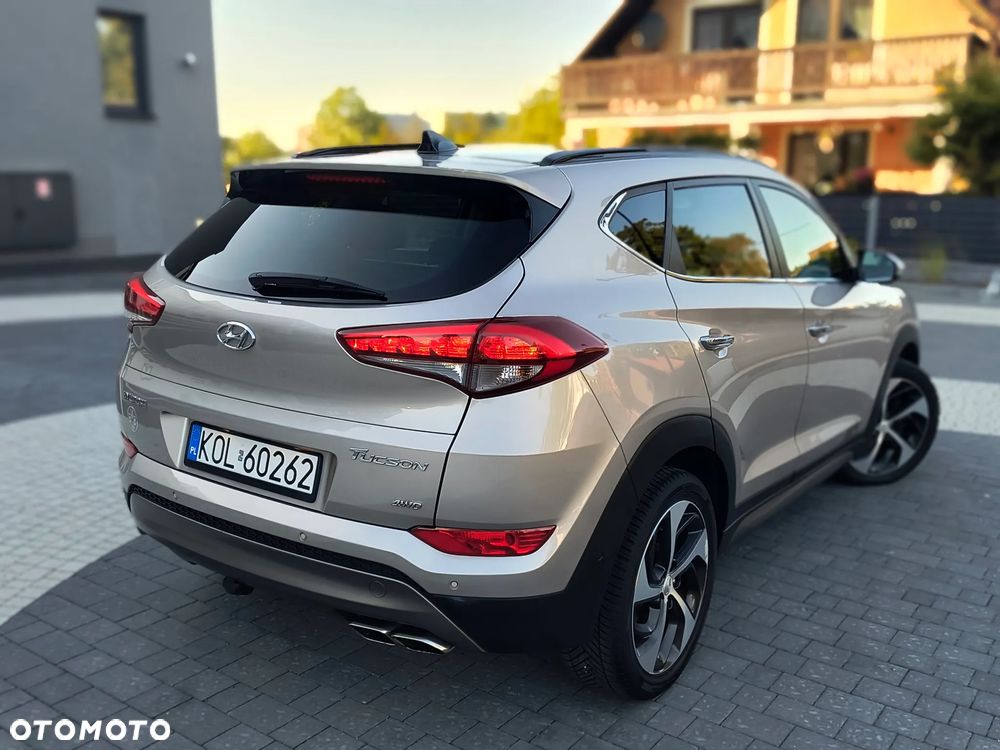 Hyundai Tucson - 2