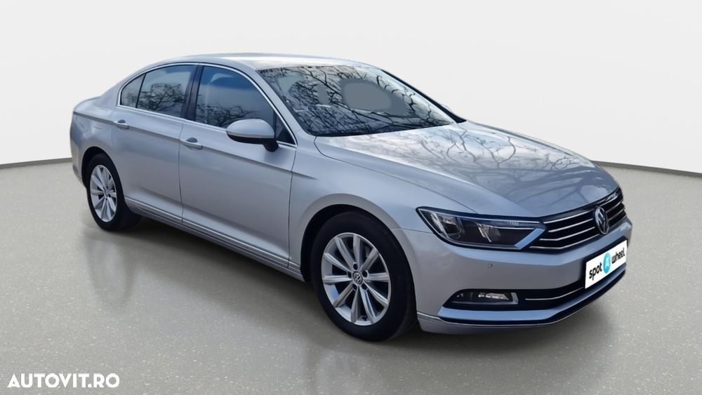Volkswagen Passat 2.0 TDI DSG Highline - 5