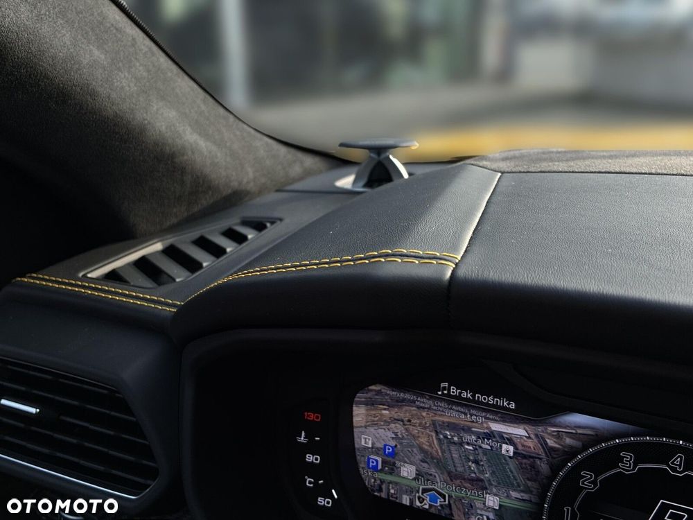 Lamborghini Urus - 18