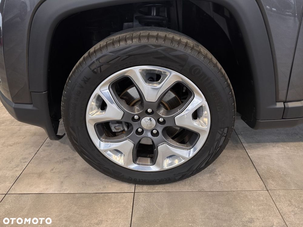 Jeep Compass - 10