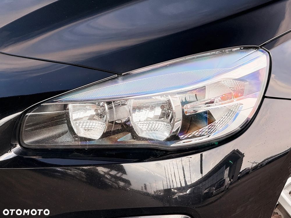 BMW Seria 2 218i - 10