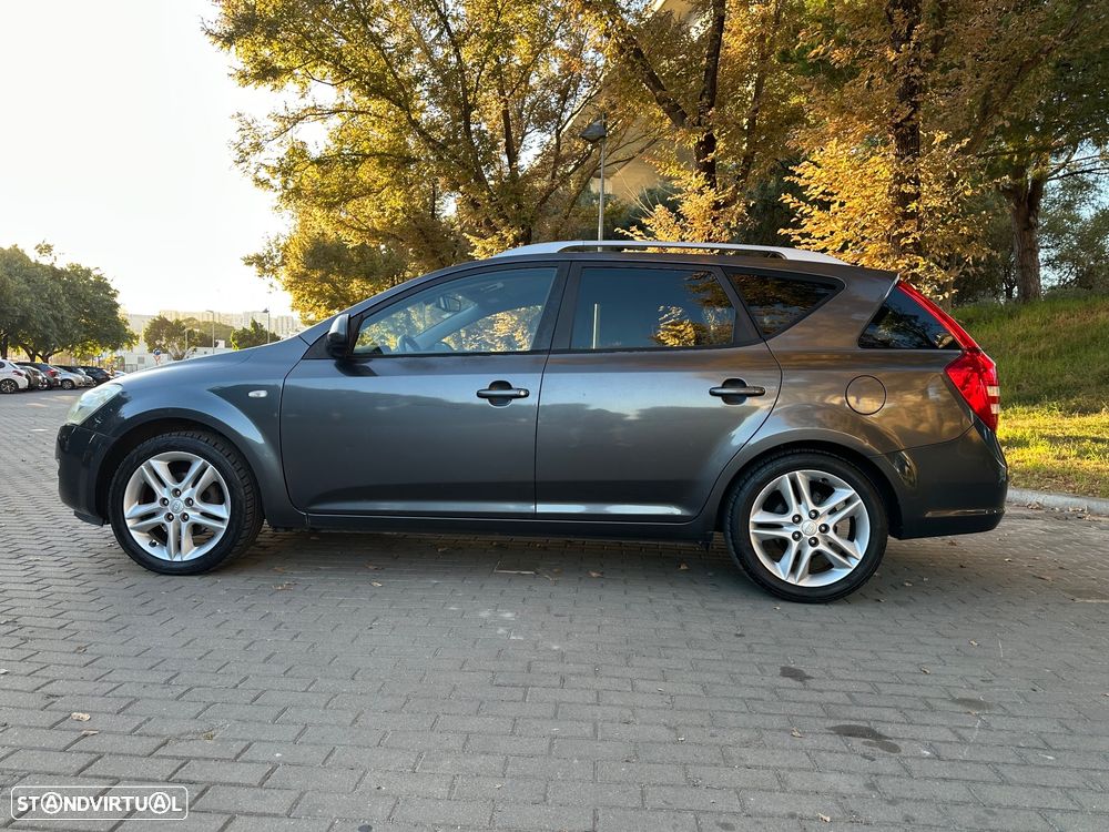 Kia Ceed SW 1.6 CRDi TX - 10
