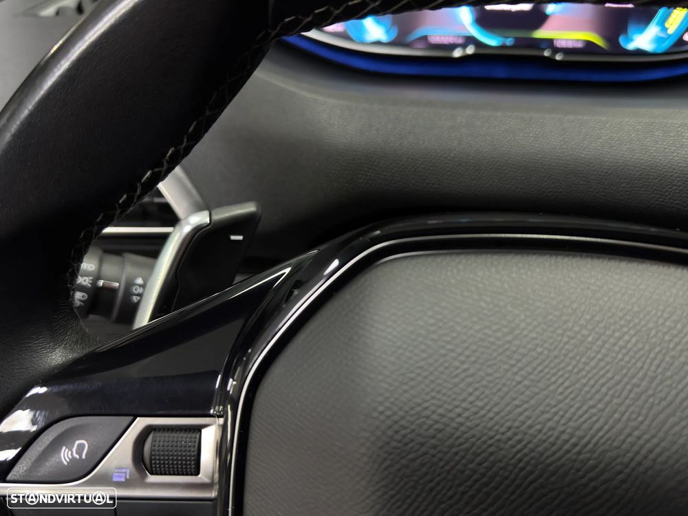 Peugeot 3008 1.6 Hybrid GT Pack e-EAT8 - 40