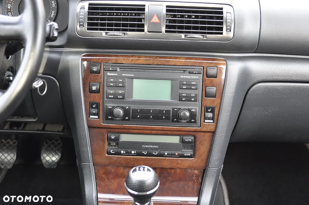 Skoda Superb 1.8 Turbo Elegance - 26