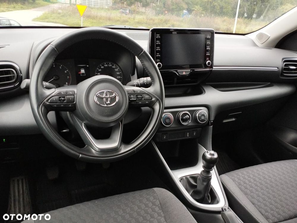 Toyota Yaris - 5