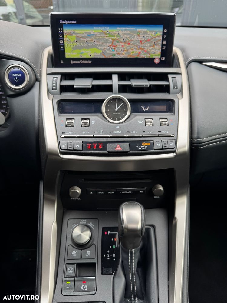 Lexus Seria NX 300h AWD Executive Plus - 14