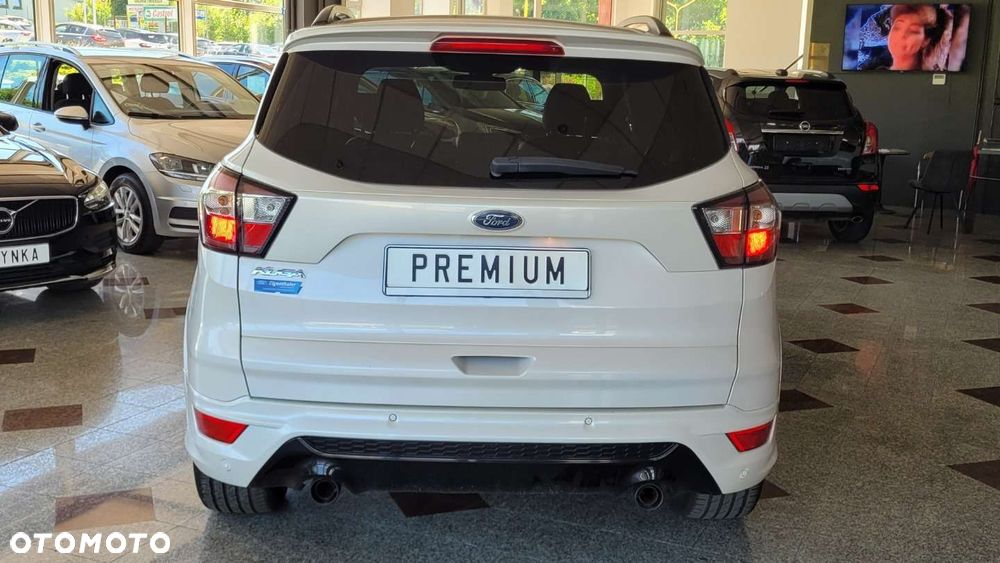 Ford Kuga - 31