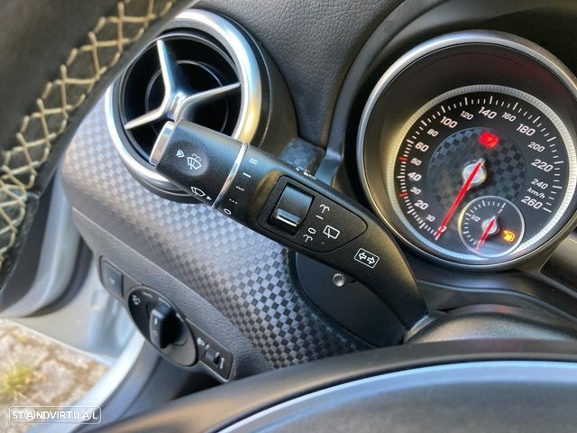 Mercedes-Benz A 180 Urban - 16