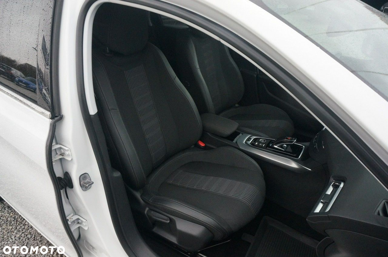Peugeot 308 1.5 BlueHDi Allure Pack S&S EAT8 - 29