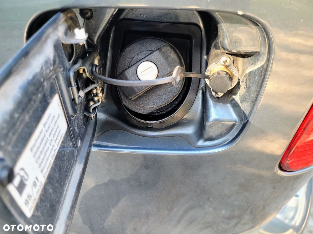 Volkswagen Caddy Life - 13