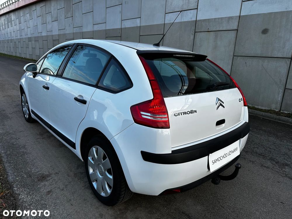Citroën C4 1.4 16V Style - 3