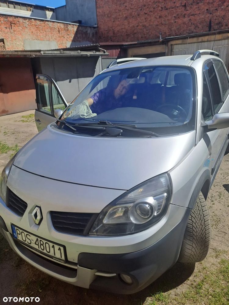 Renault Scenic 2.0 16V Emotion - 2