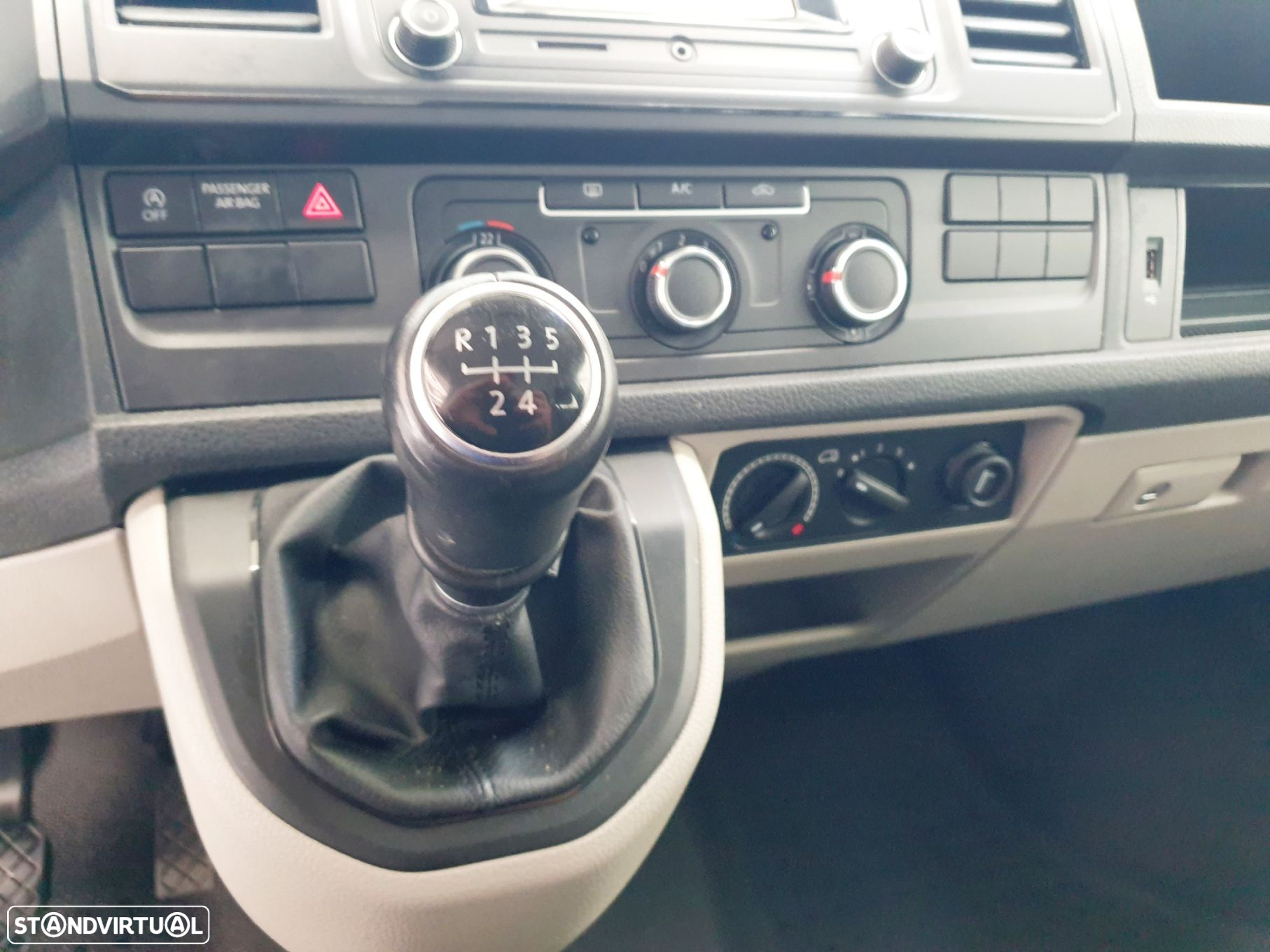 VW Transporter 2.0 TDI BM Extra AC - 14