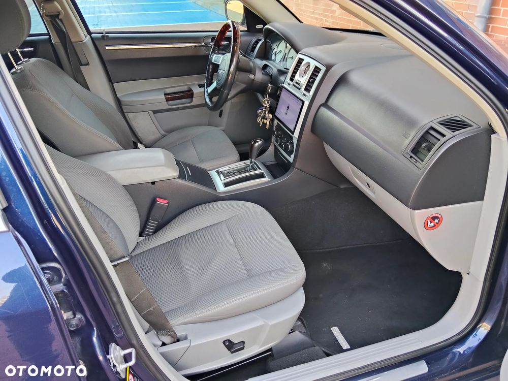 Chrysler 300C 3.0 CRD DPF Automatik - 7