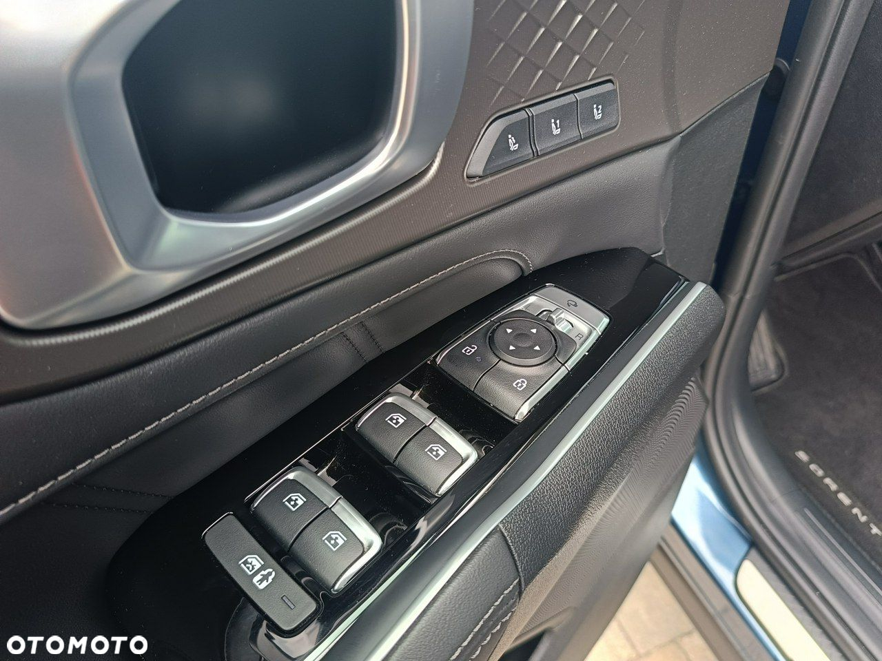 Kia Sorento - 12