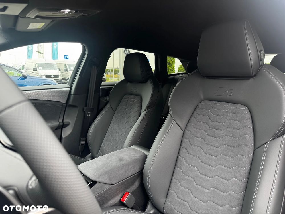 Audi A6 Avant e-tron - 27