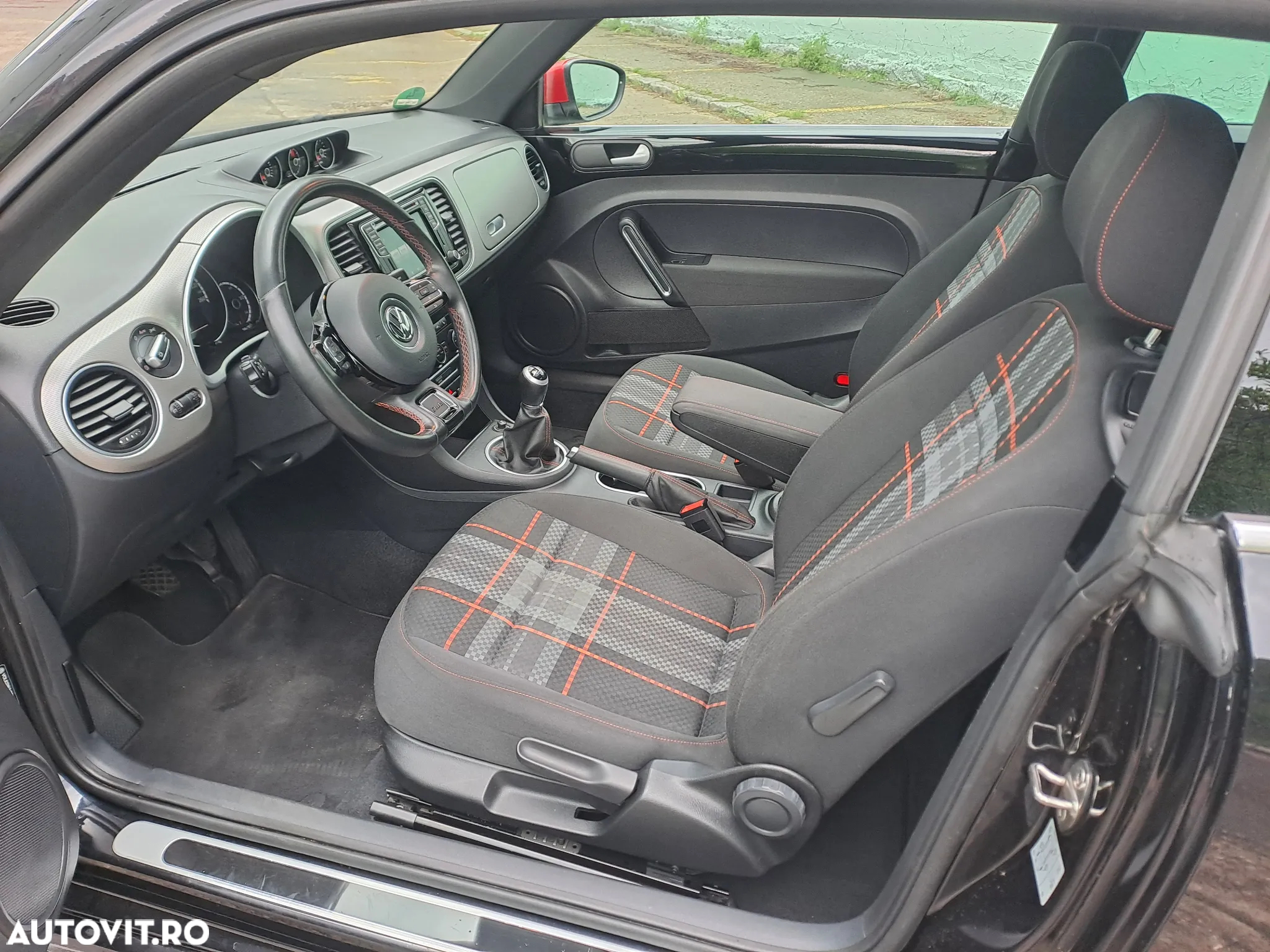 Volkswagen Beetle The Cabriolet 1.2 TSI (BlueMotion Tech) Design - 4