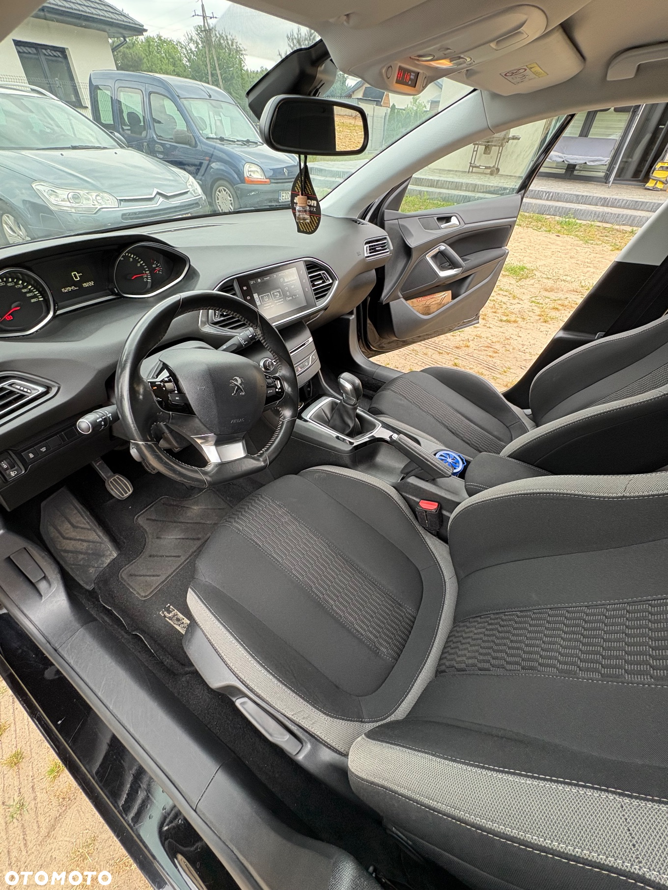 Peugeot 308 - 21
