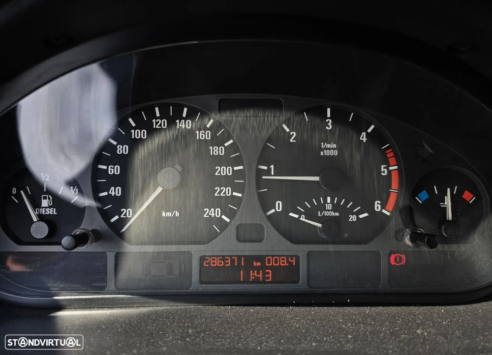 BMW 320 d Sport Edition - 16