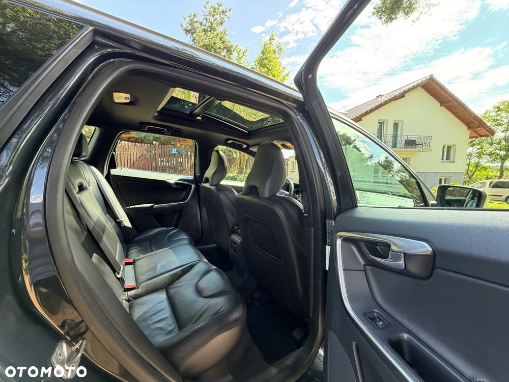 Volvo XC 60 D4 AWD Summum - 31