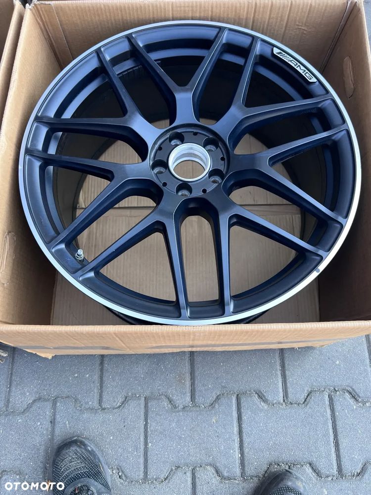 S8 Felga Mercedes GLE GLS A1674015600 10x22et55 - 7