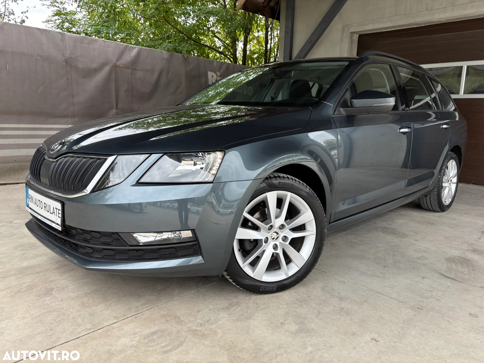 Skoda Octavia Combi Diesel 1.6 TDI Active - 3