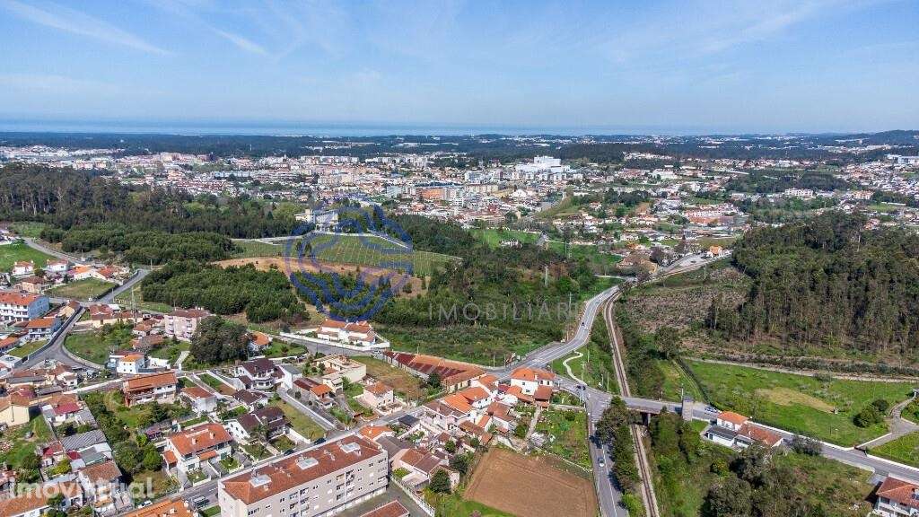 Terreno em Stª Mª Feira para edifício multifamiliar ou moradias-Excele - Grande imagem: 4/33
