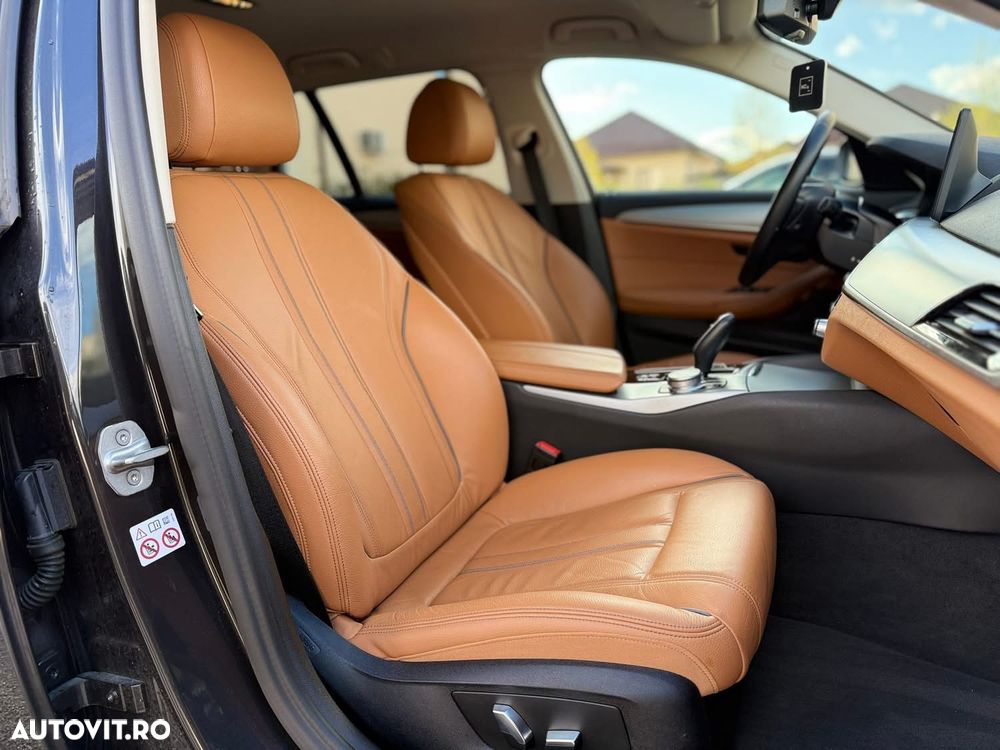 BMW Seria 5 520d Touring Aut. Luxury Line - 12