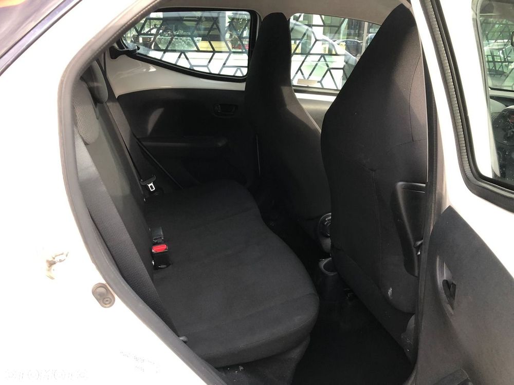 Toyota Aygo - 21