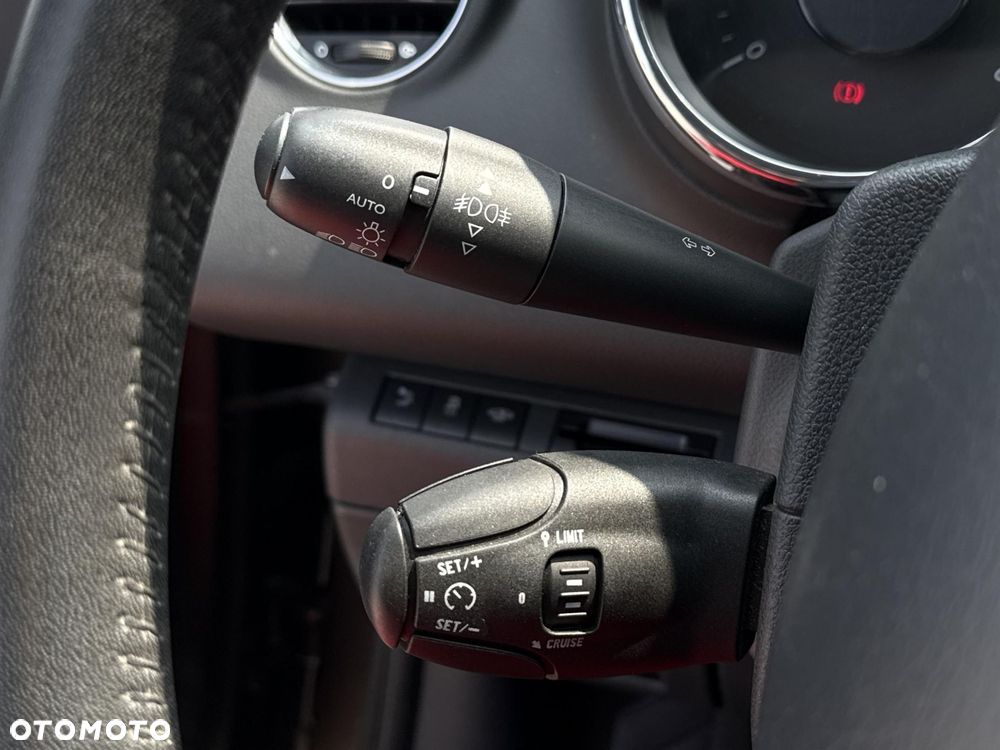 Peugeot 3008 1.6 HDi Active - 12