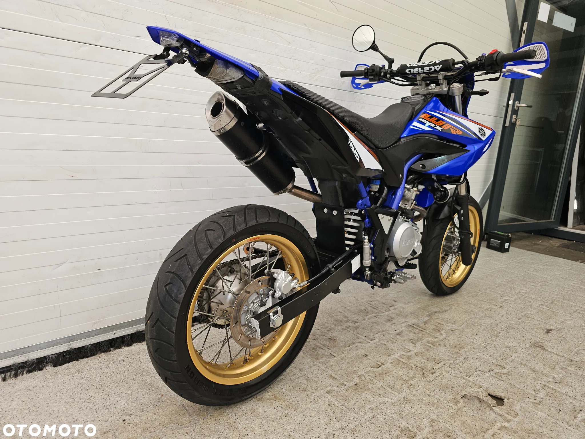Yamaha WR - 18