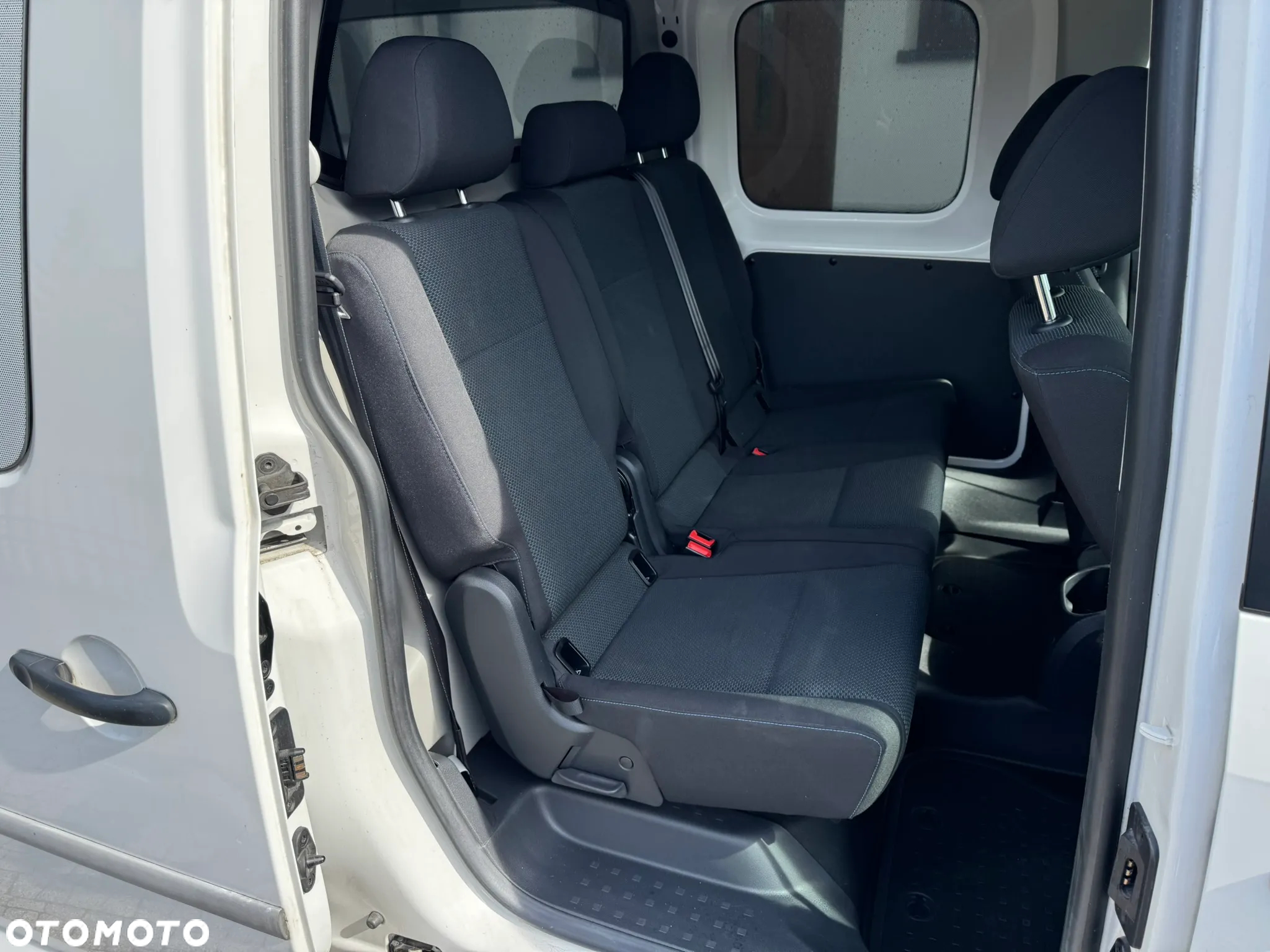 Volkswagen Caddy Maxi 2.0 TDI Comfortline - 11