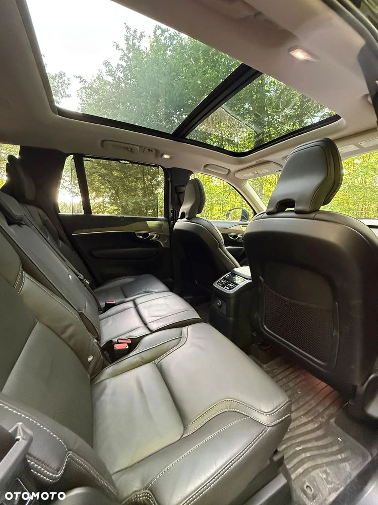 Volvo XC 90 T8 AWD Plug-In Hybrid Plus Dark 7os - 8