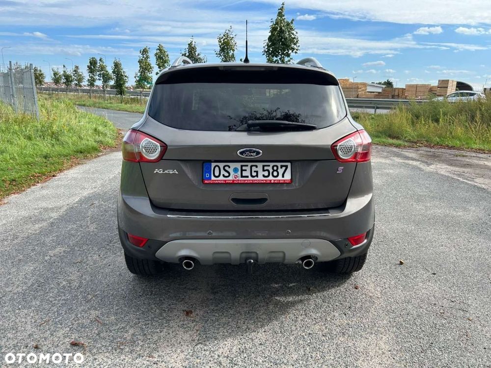 Ford Kuga - 31