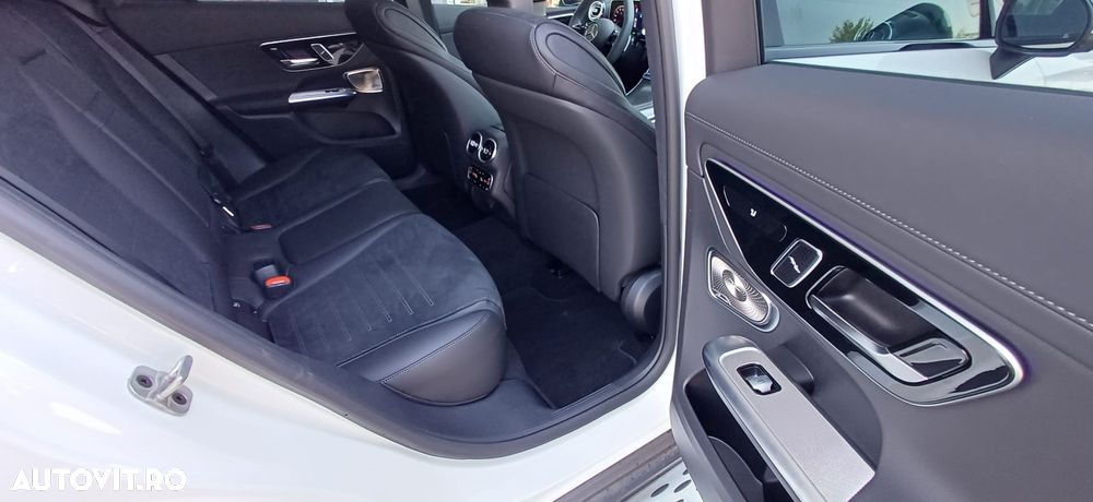 Mercedes-Benz GLC - 28