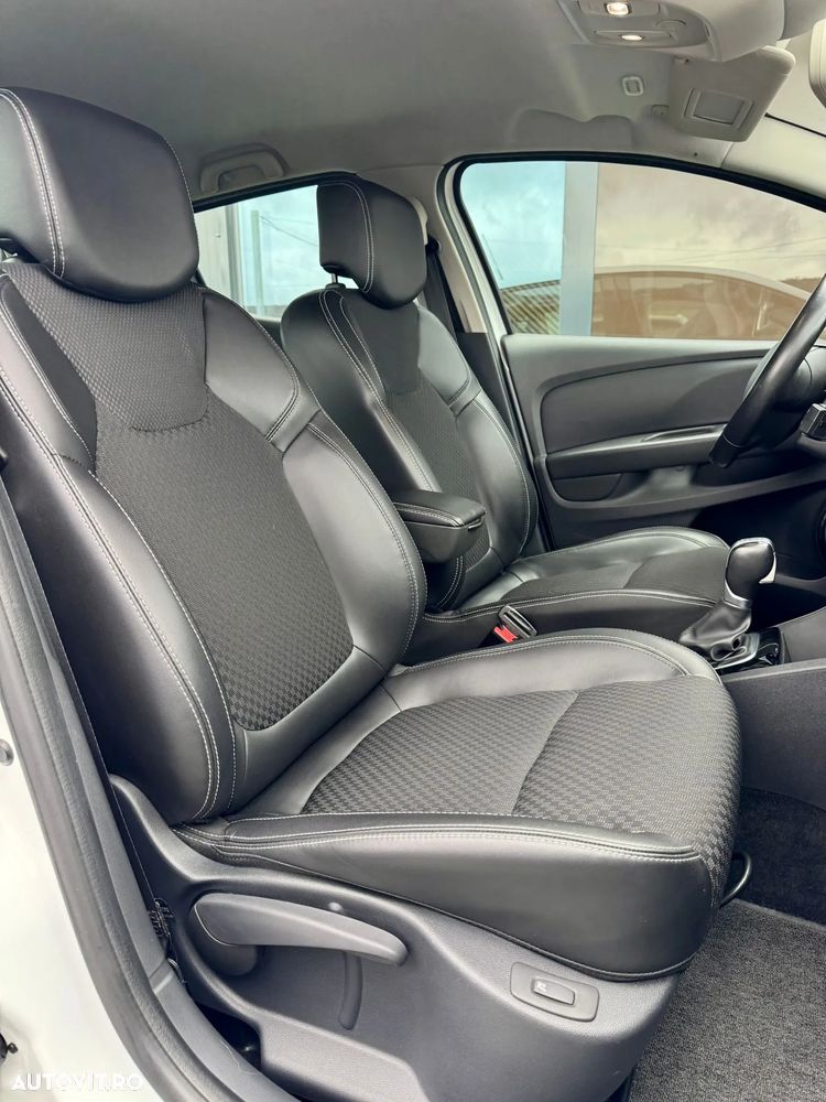 Renault Clio (Energy) dCi 90 EDC Bose Edition - 24