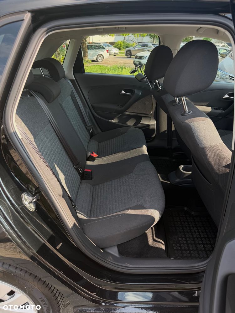 Volkswagen Polo 1.4 16V Comfortline - 13