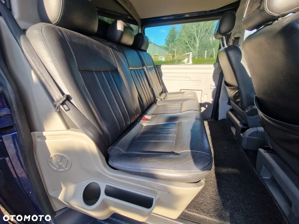 Volkswagen Transporter - 22