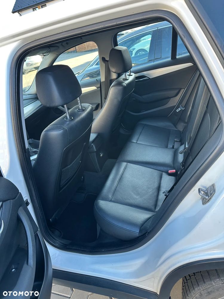 BMW X1 xDrive18d - 10