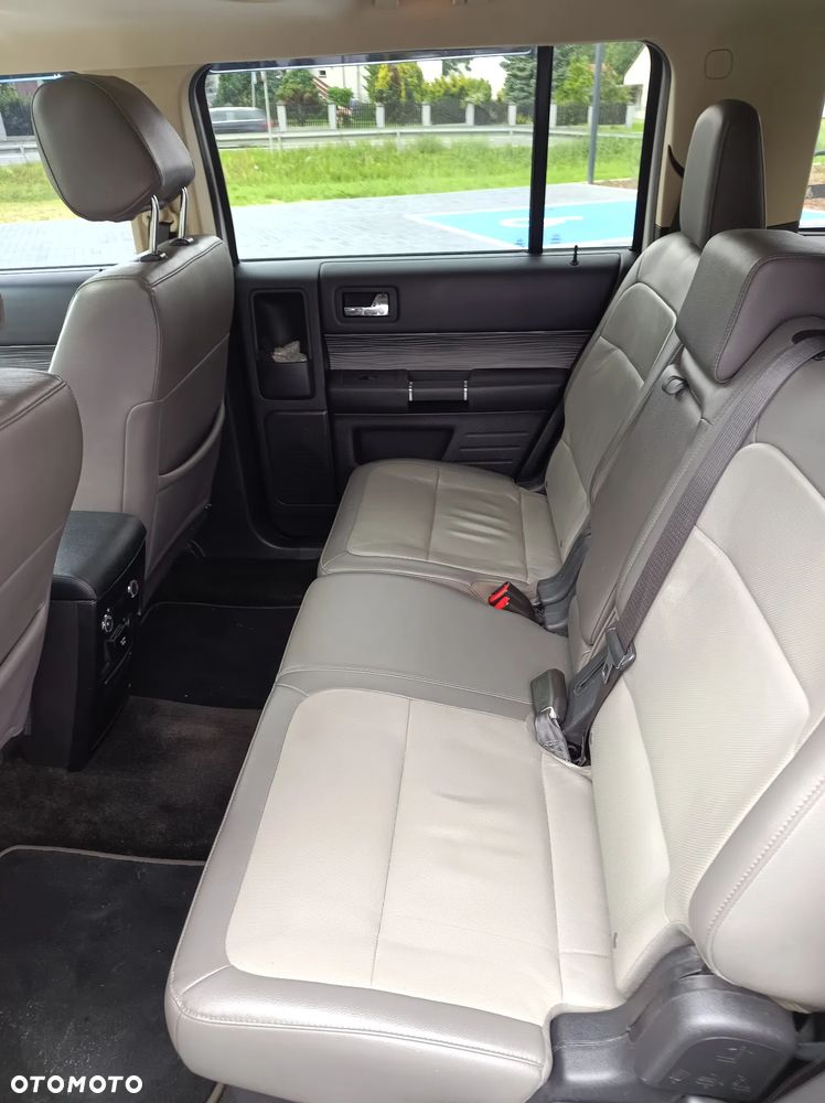 Ford Flex - 40