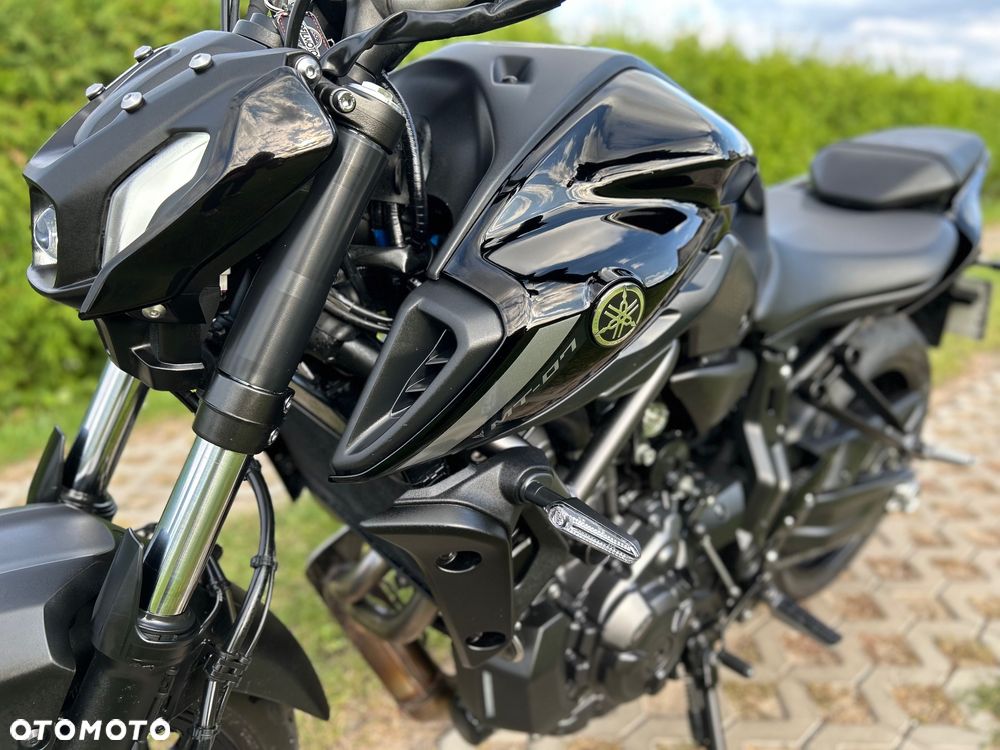 Yamaha MT - 8