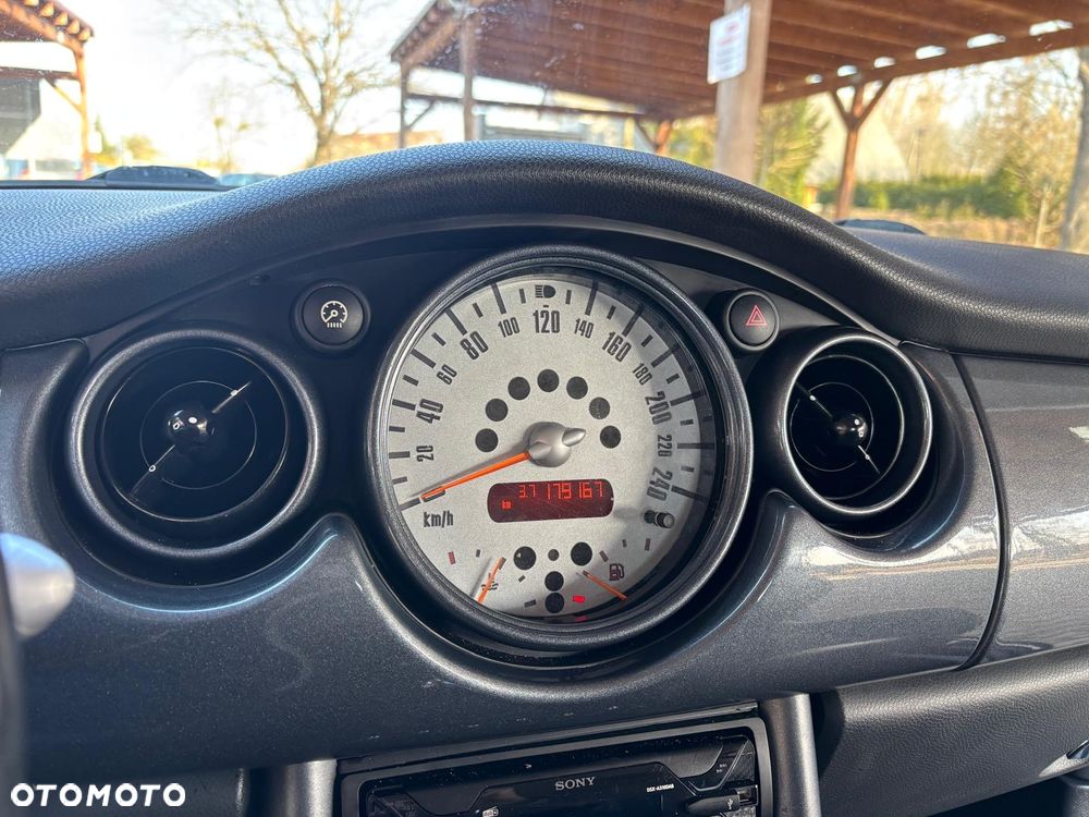 MINI Cooper Seven - 21