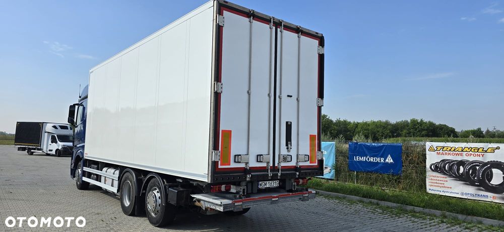 Mercedes-Benz Actros - 4