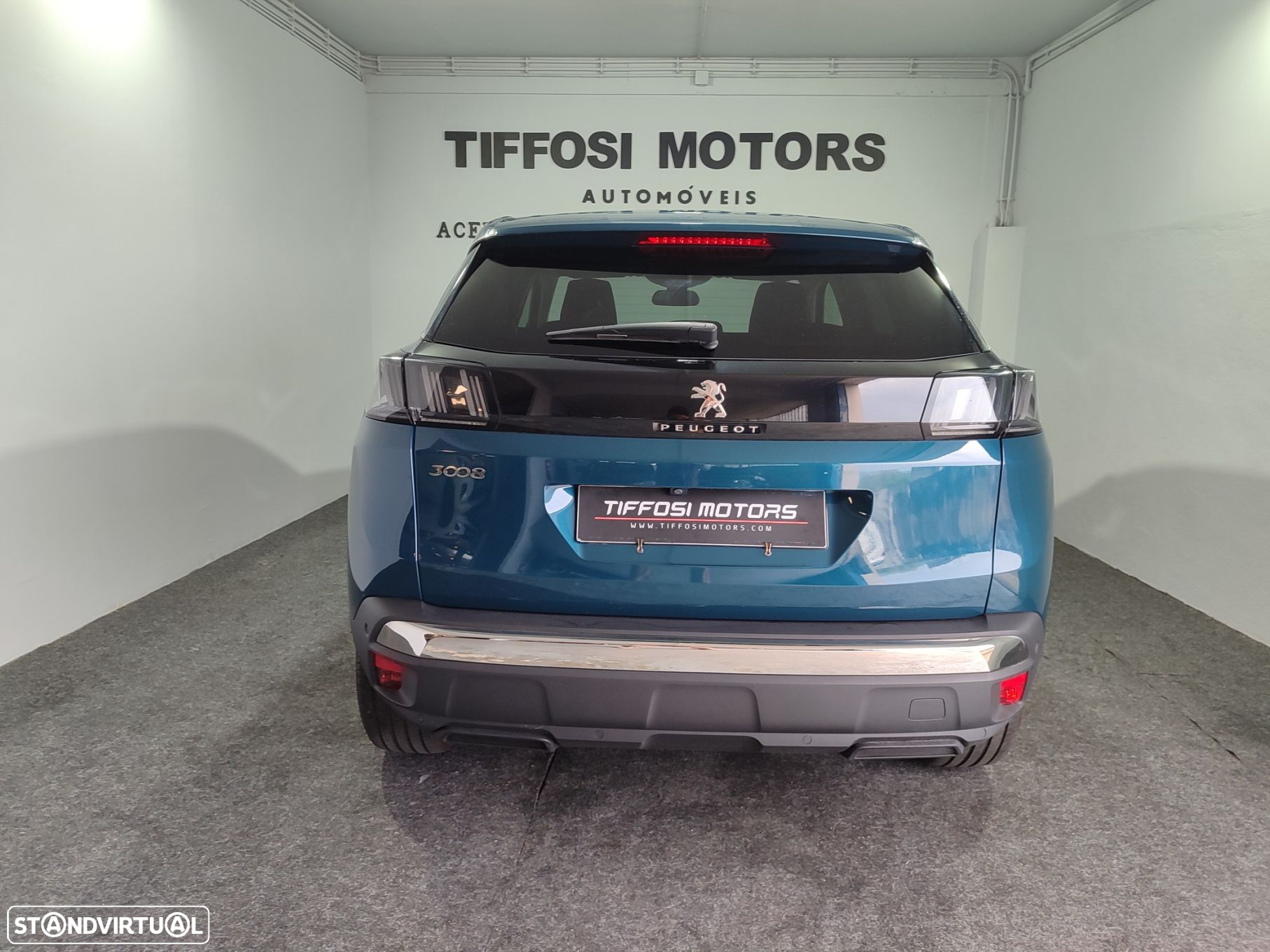 Peugeot 3008 1.5 BlueHDi Allure EAT8 - 8