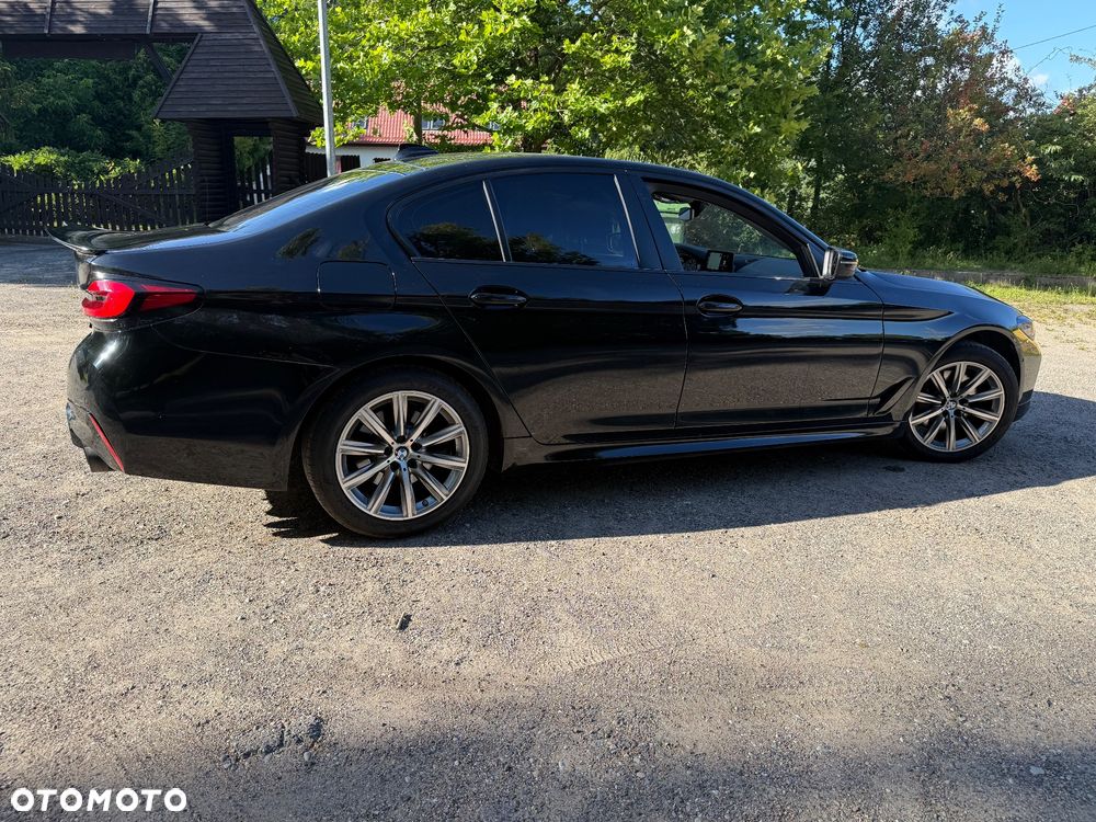 BMW Seria 5 530i GPF xDrive - 7