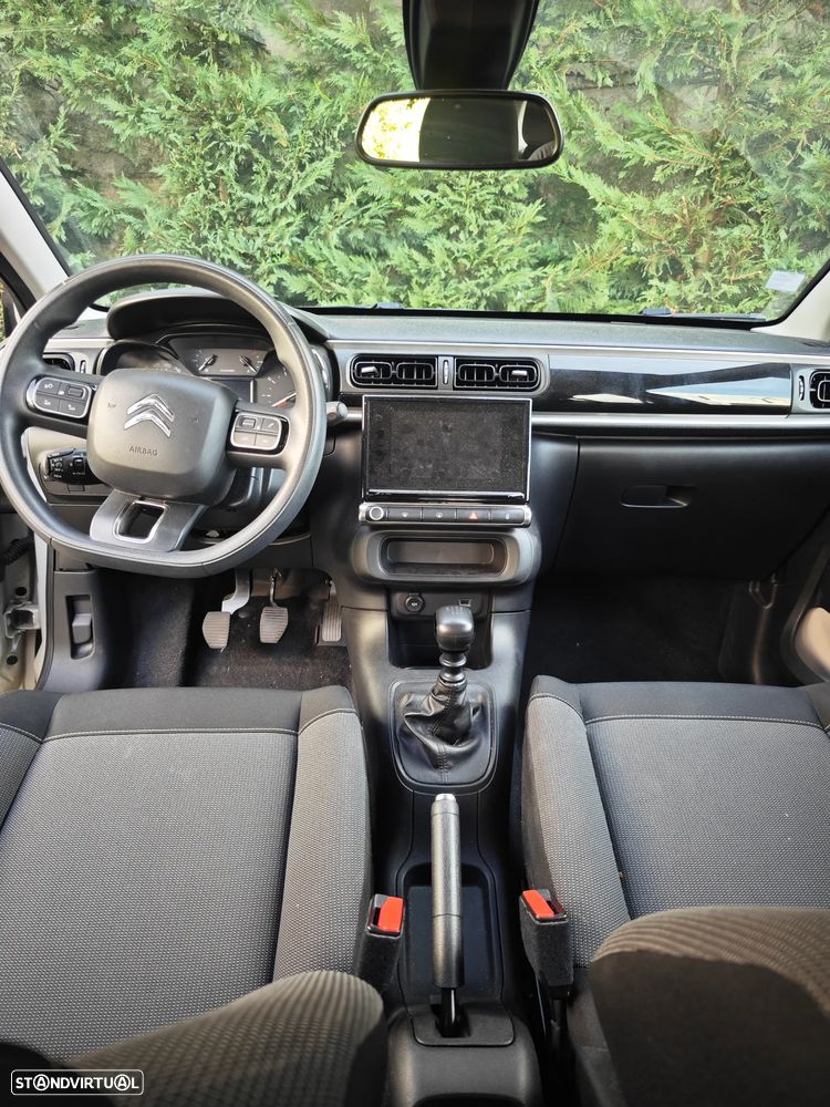 Citroën C3 1.2 PureTech Shine - 4