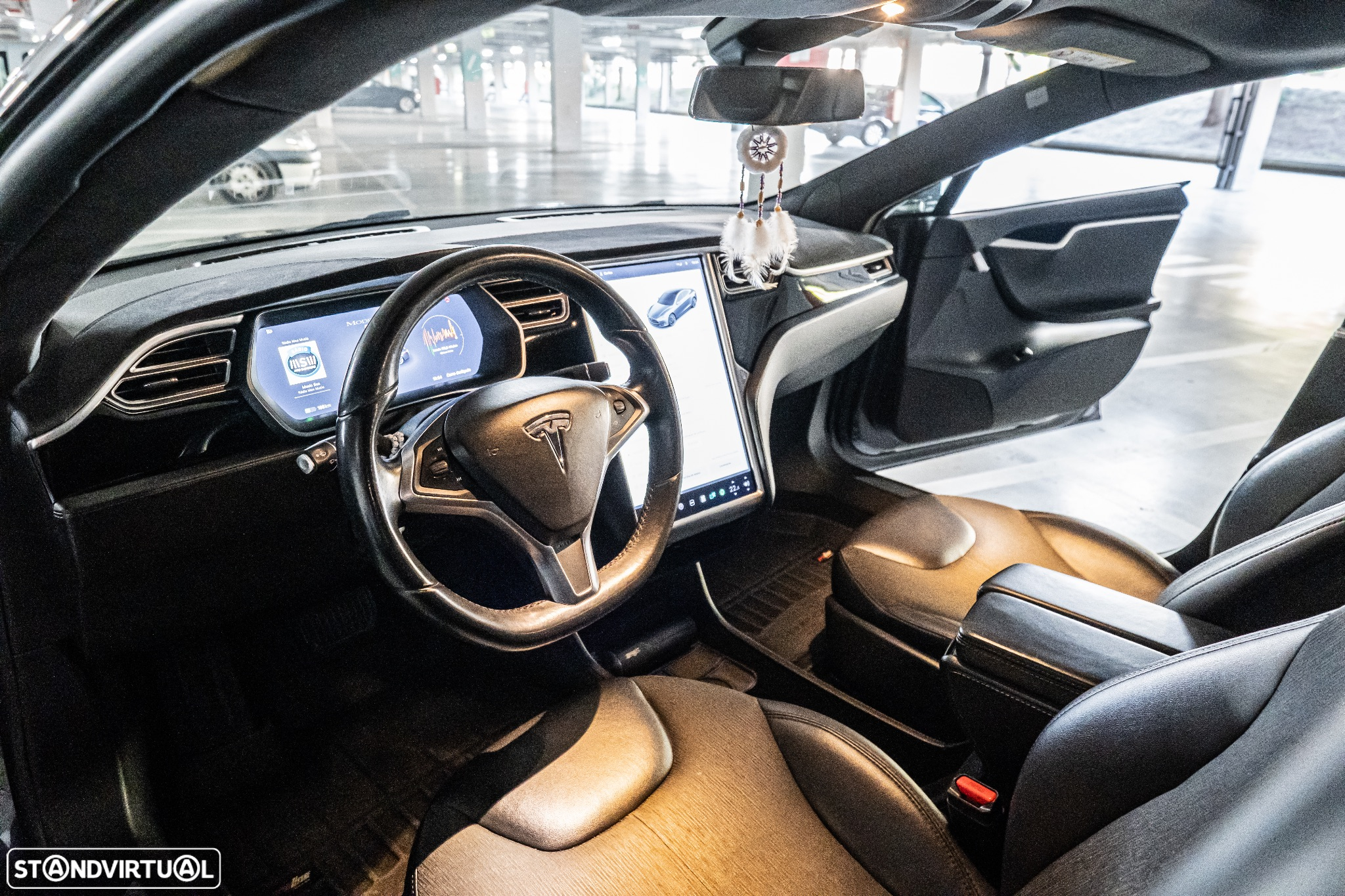 Tesla Model S 85 - 33