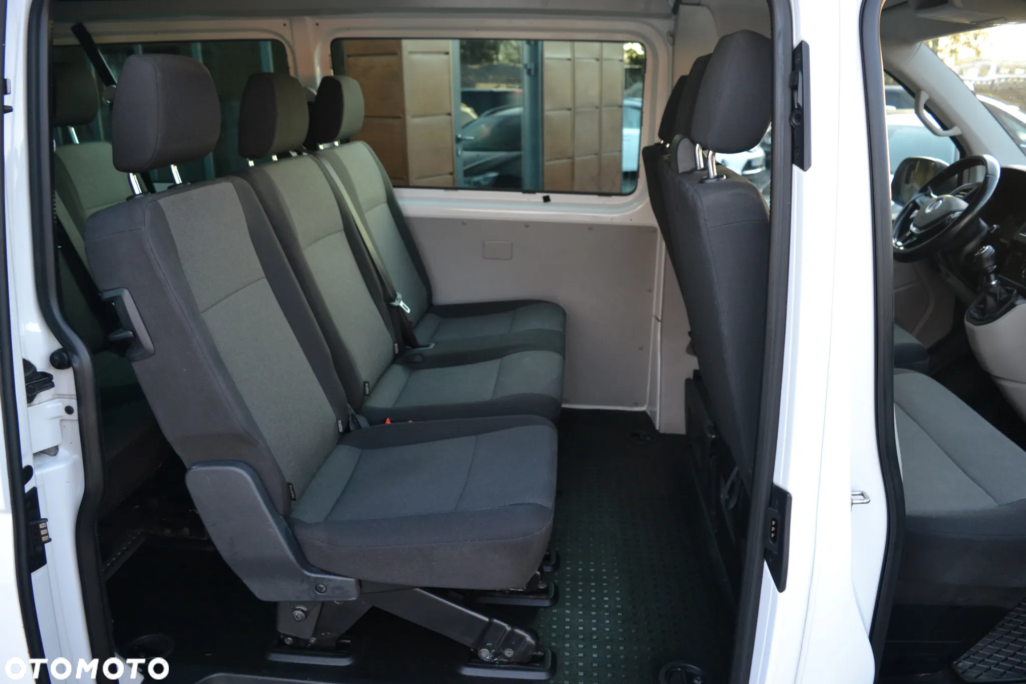 Volkswagen Transporter - 17