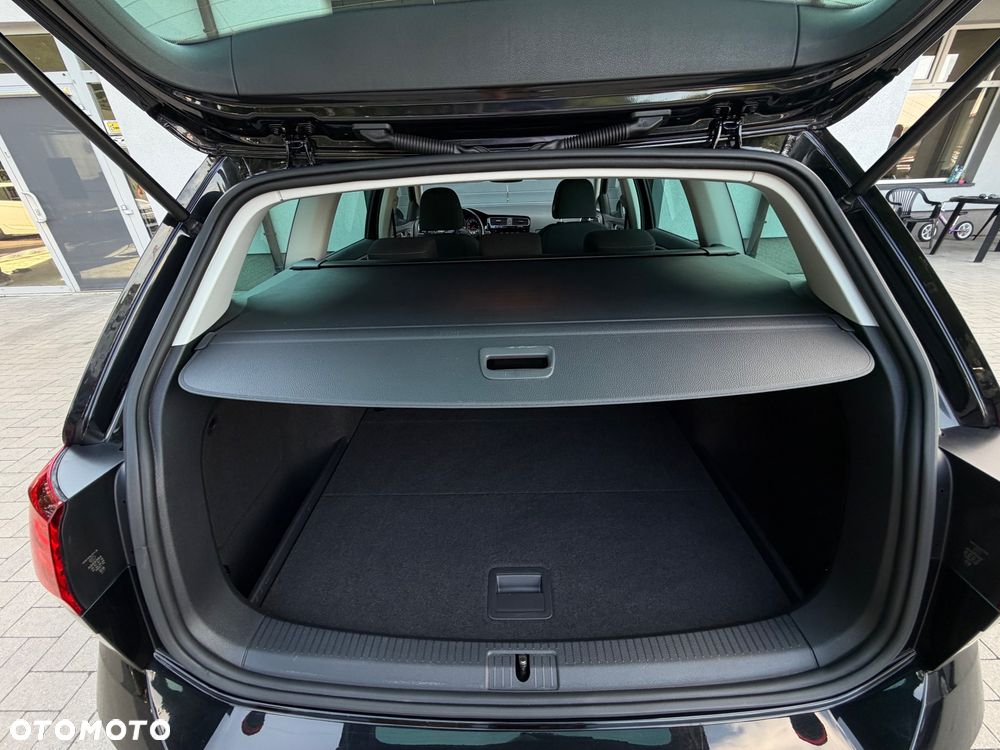 Volkswagen Golf 1.0 TSI IQ Drive - 26