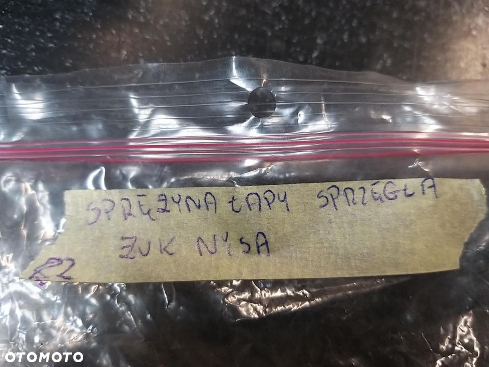 Sprężyna łapy dźwigni wyłączającej sprzęgło ŻUK, NYSA - 1